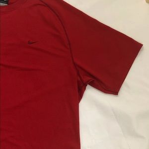 Nike 2XL Sphere Dry Mens Red Short Sleeve Shirt